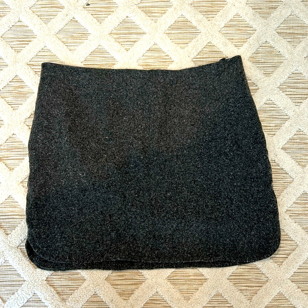Madewell grey mini skirt size 8